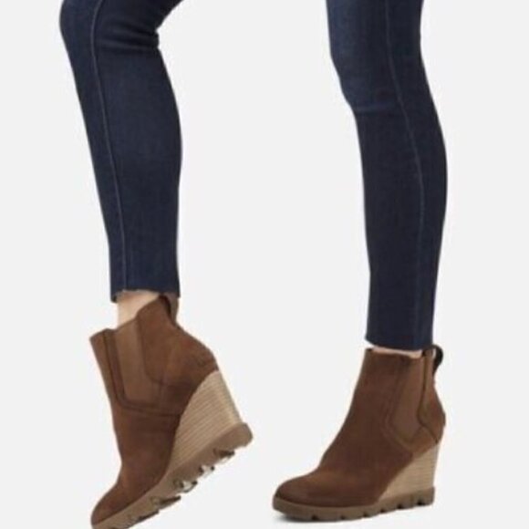 Sorel Women's Joan‎ Uptown Chelsea Waterproof Wedge Bootie Omega Taupe Gum 10 41 - Picture 3 of 7
